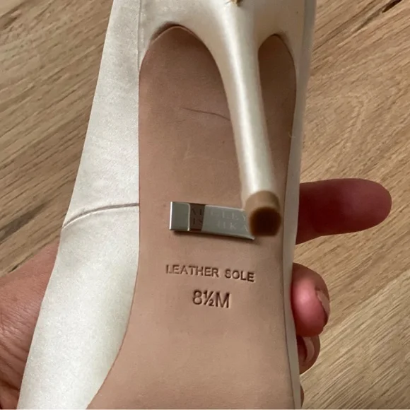 Badley Mischka Kiara Crystal Back Open Toe Pump - Picture 4 of 5